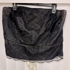 Michaelangelo lace bustier